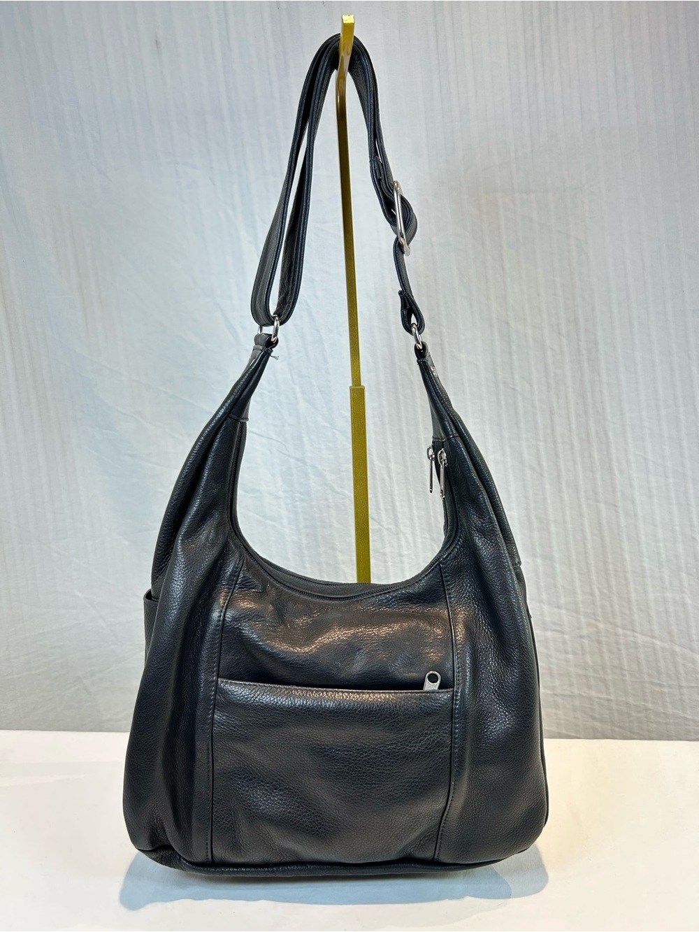 Coronado Leather "Taos" Black Pebbled Leather Hobo Bag – CCW Compartment